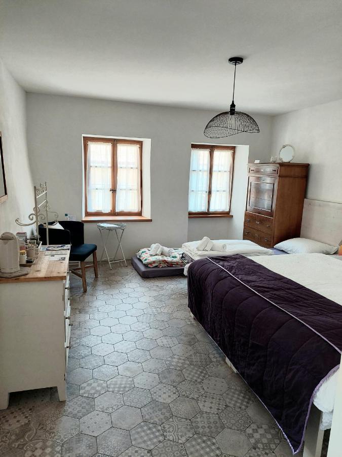 Aux Trois Soleils Panzió Chexbres Kültér fotó