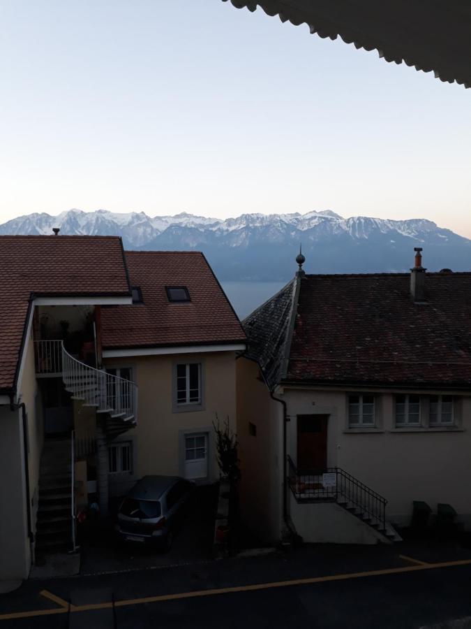 Aux Trois Soleils Panzió Chexbres Kültér fotó